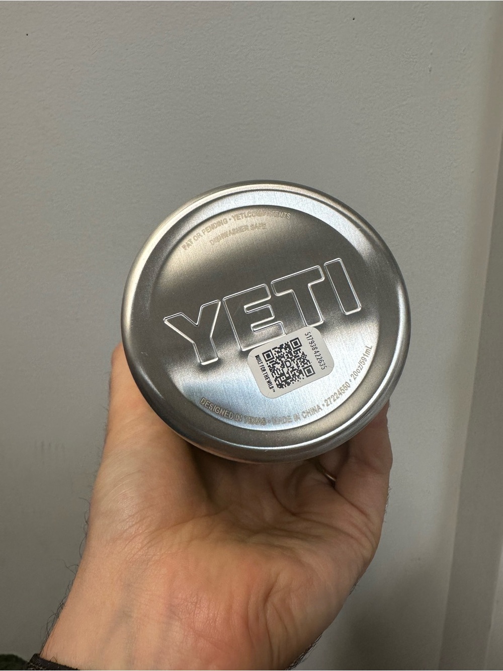 Yeti 20oz chartreuse tumbler - Picture 5 of 6